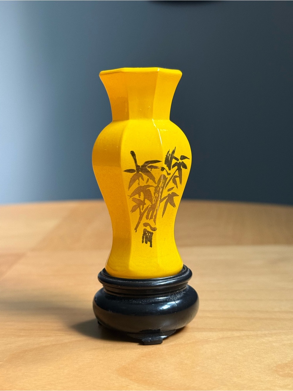 Vintage c1980s Moonwind Cologne Asian Bamboo Golden Vase Figurine by AVON